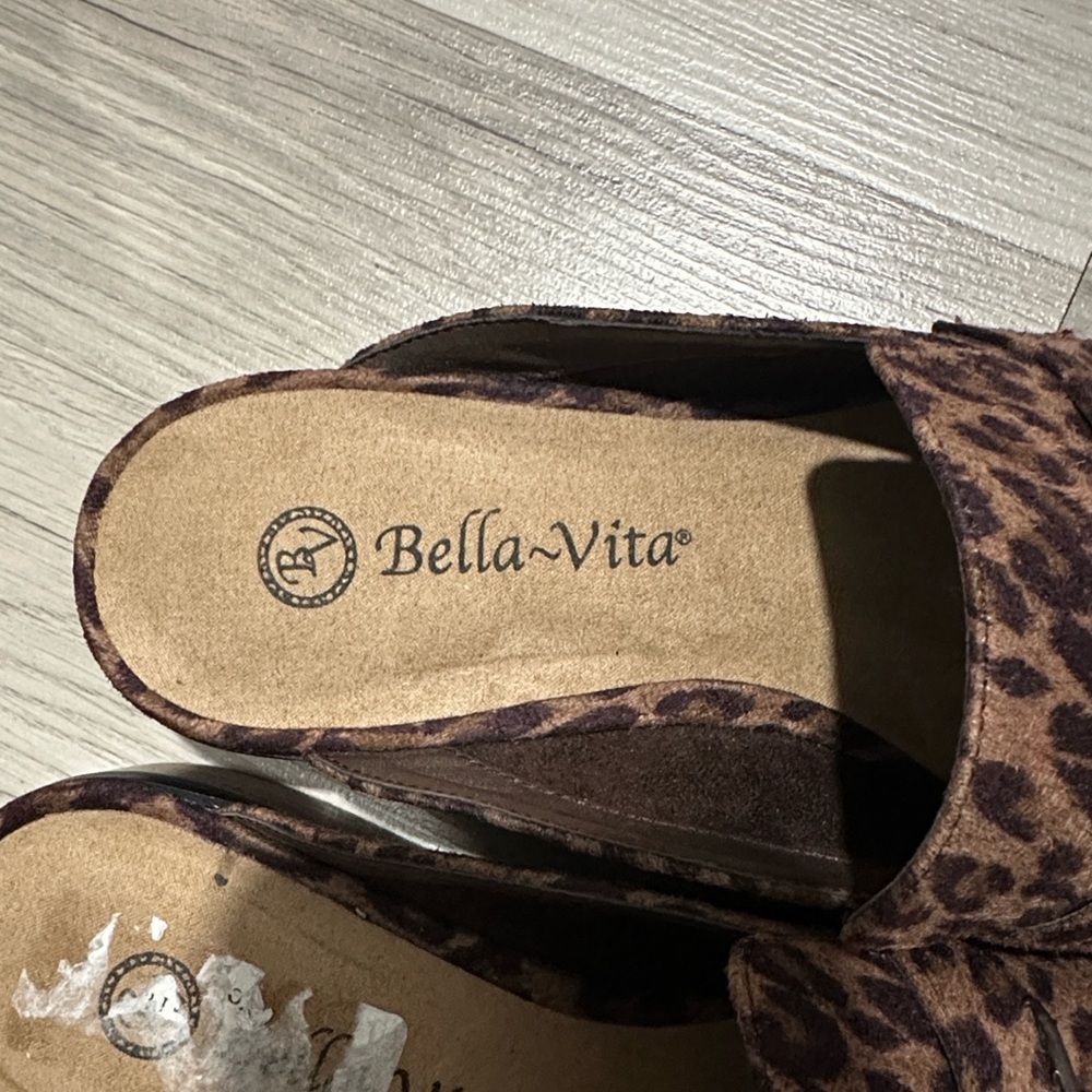 Bella Vita Leopard Print Women's slip on Loafers Size 8.5 - Picture 4 of 6